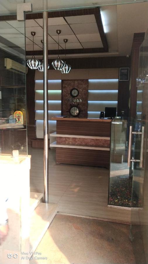 Rass Hotel Kánpur Kültér fotó