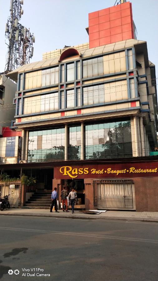 Rass Hotel Kánpur Kültér fotó