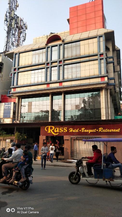 Rass Hotel Kánpur Kültér fotó