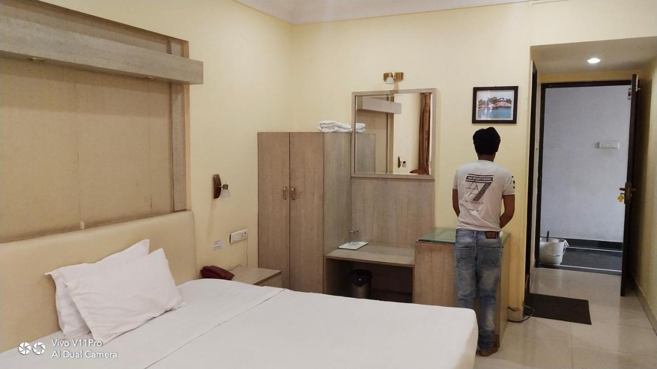 Rass Hotel Kánpur Kültér fotó
